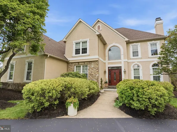 25 Alexanders Ct, Newtown, PA 18940