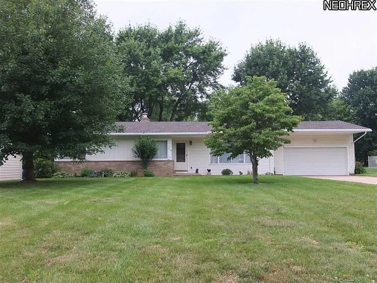 5718 Towerview Dr photo 1