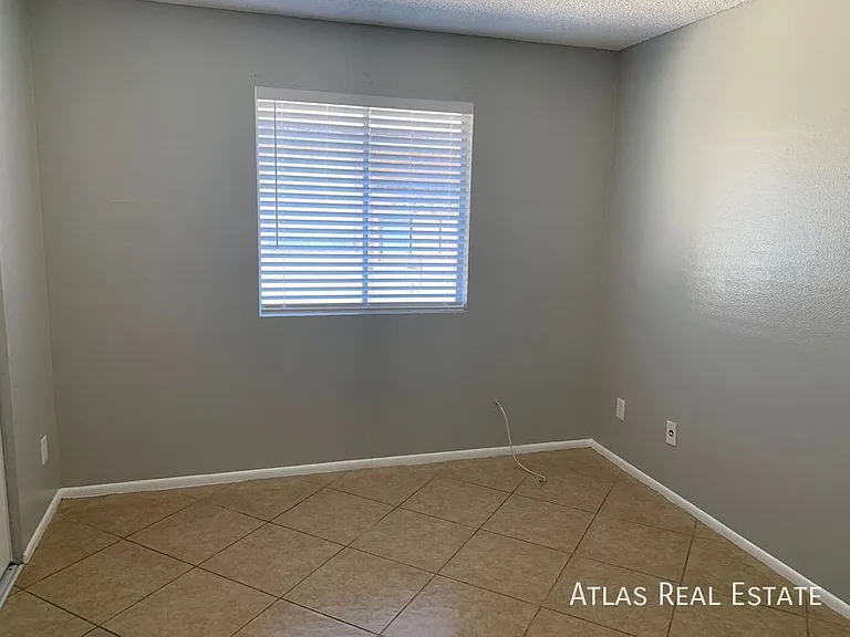 8315 N 61st Ave #3 — Photo 9