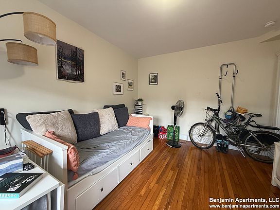 3rd image of 1175 Boylston St APT 15