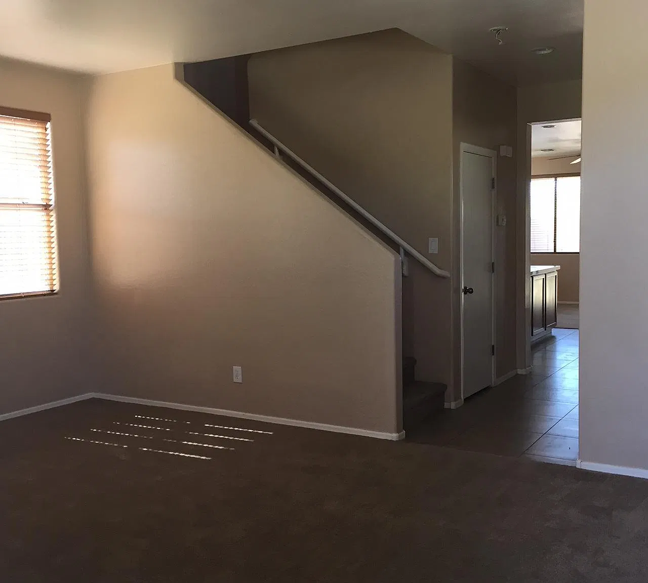 4 bed, 2.5 bath, 2171 sqft, $2,495 — Photo 3