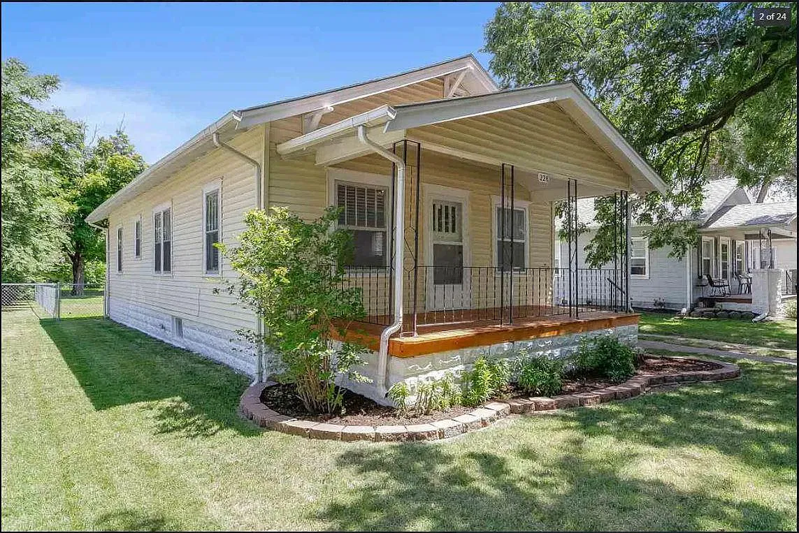 2 bed, 1256 sqft, $1,175 — Photo 1