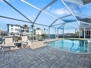 49 Fairview Blvd, Fort Myers Beach, FL 33931