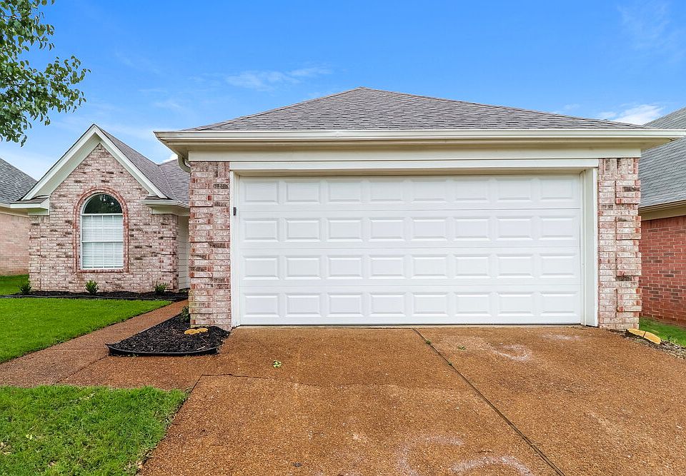 1st image of 1242 Breezy Valley Dr