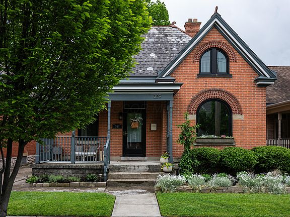 3rd image of 389 Thurman Ave