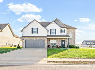 160 Kildeer Dr, Clarksville, TN 37040