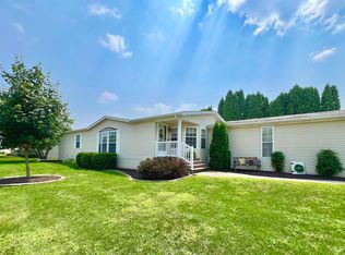 5477 White Pine Ln, Roscoe, IL