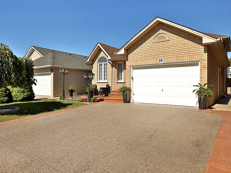 59 Philomena Dr — Photo 1