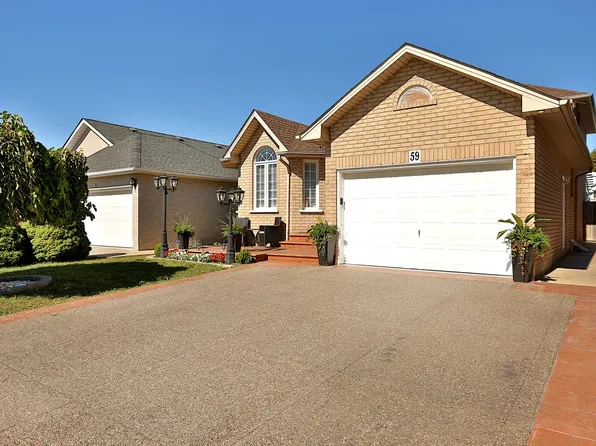 59 Philomena Dr, Hamilton, ON L9B 2K2