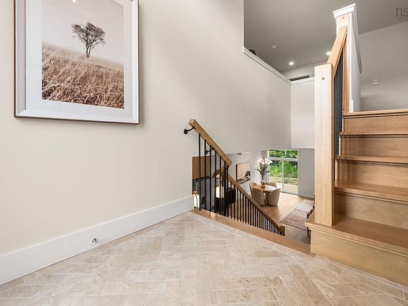 2nd image of 38 Swivel Ct