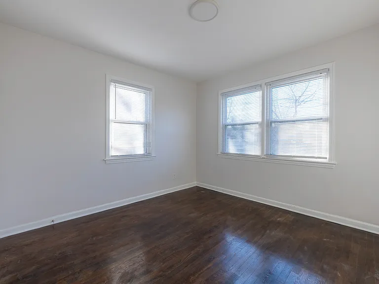 4502 Eads Pl NE — Photo 7