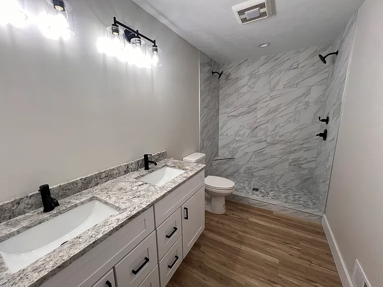 1092 Birmley Estates Dr — Photo 5