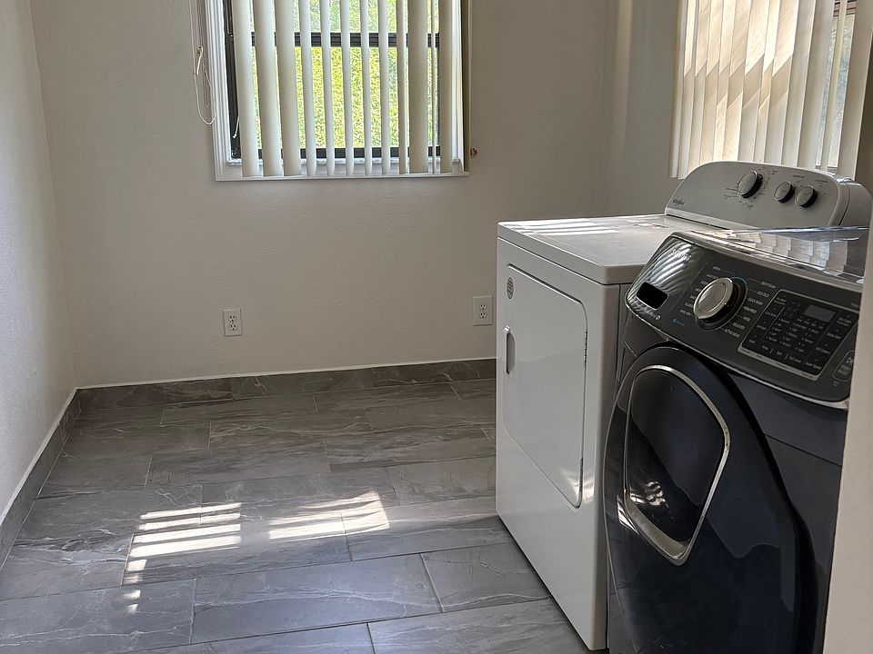 Laundry & Dryer Space