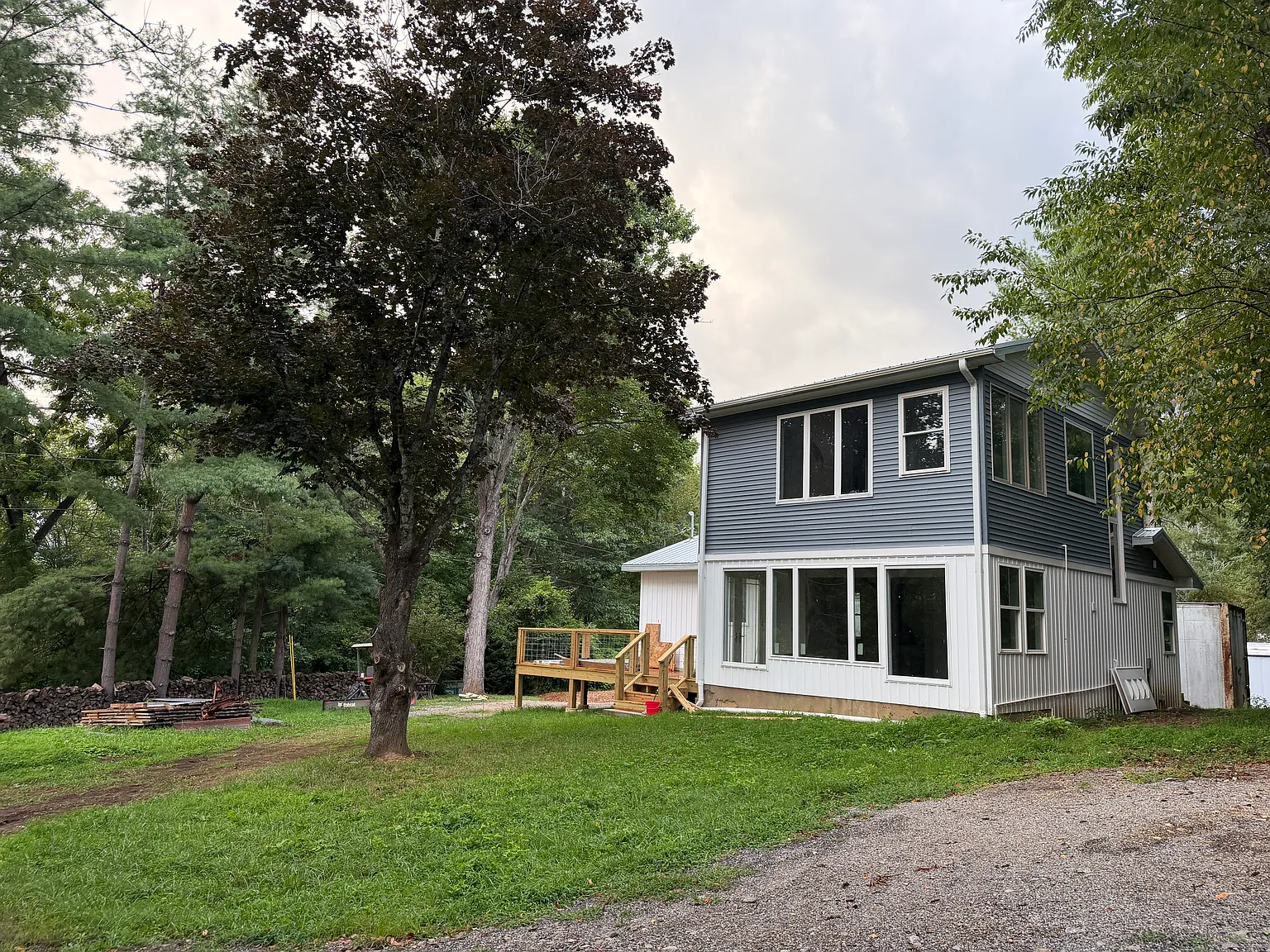 7 Karen Pl — Photo 2