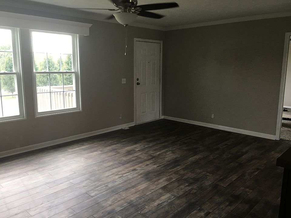 1st image of 185 Georgia Dr
