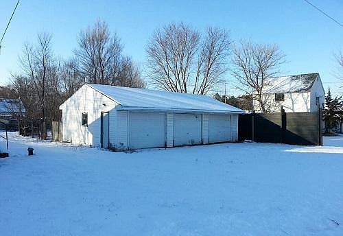 3rd image of 722 S Park Ave