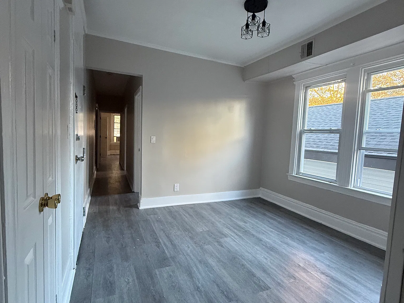 3 bed, $1,800 — Photo 3