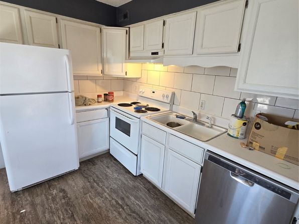 3820 Grand Ave, Des Moines, IA 50312