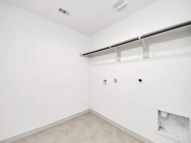 7007 Fleetwood Crescent Way — Photo 29