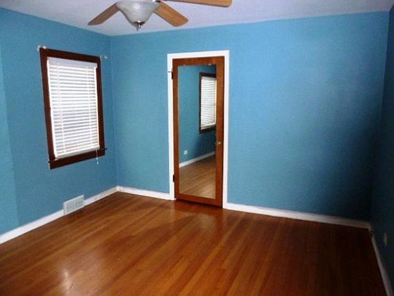 4th image of 7560 W Forest Preserve Dr