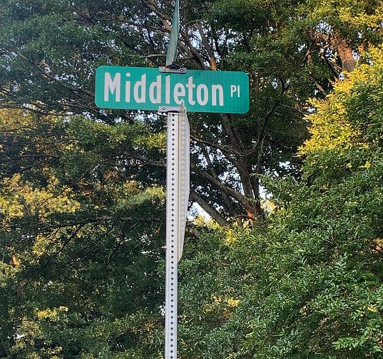 2nd image of 190 Middleton Pl