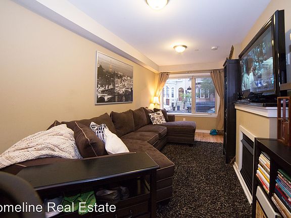 4th image of 3002 W Girard Ave #4066010