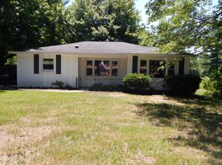 6675 Elizabeth Lake Rd, Waterford, MI 48327