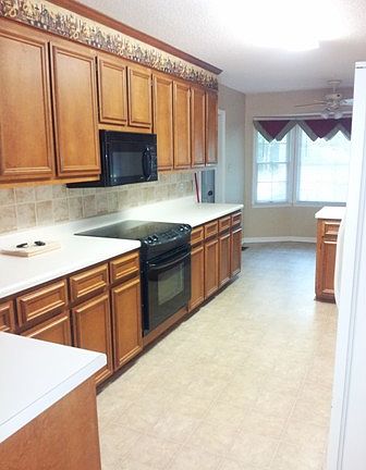 4th image of 540 Woodsia Ln