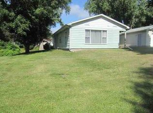 3039 54th St, Moline, IL 61265