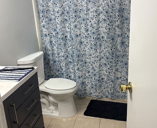 5th image of 1431 Thistledown Dr