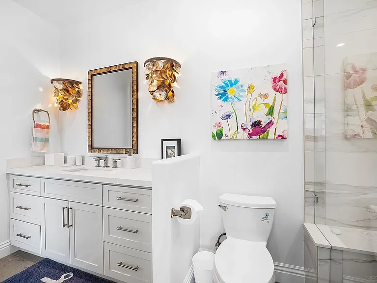 1070 Coronado Ave — Photo 28