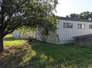 106 Pleasant View Ct, Springtown, TX 76082