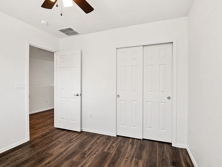 8034 S Dolphin Way — Photo 9