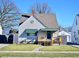 21800 Redmond Ave, Eastpointe, MI 48021