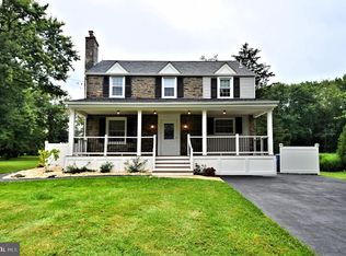 942 Valley Rd, Blue Bell, PA 19422