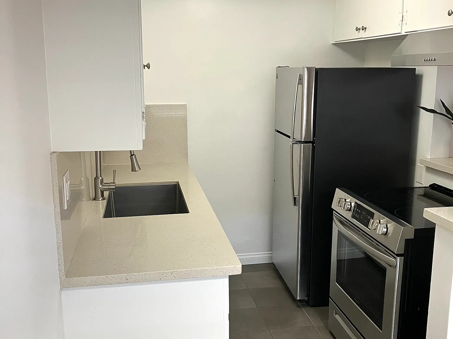 2 bed, $2,100 — Photo 3