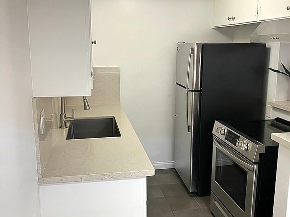 3rd image of 258 San Marcos St #F