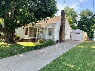 222 E Cole St, Du Quoin, IL 62832