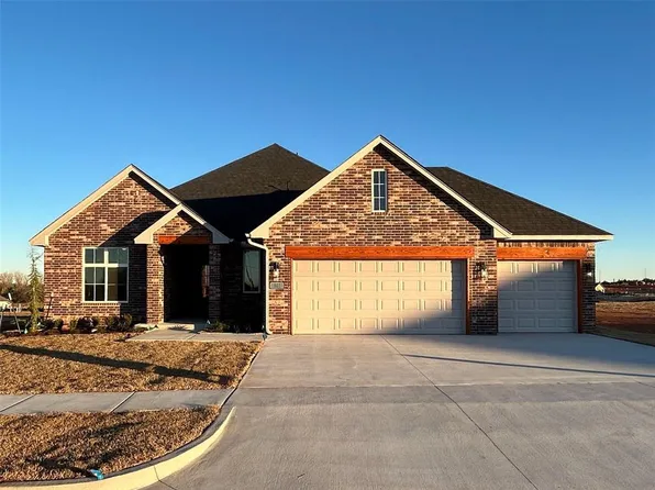 301 Meadow Springs Way, Edmond, OK 73025