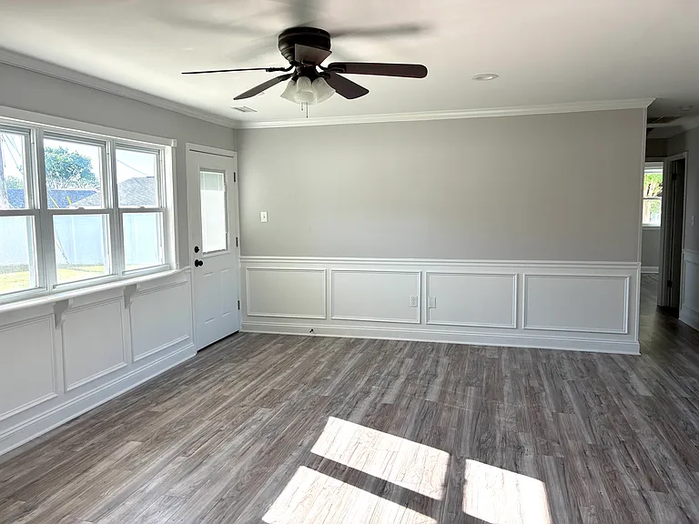 240 Goldenridge Dr — Photo 6