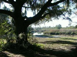 4607 Ogeechee Rd, Savannah, GA 31405