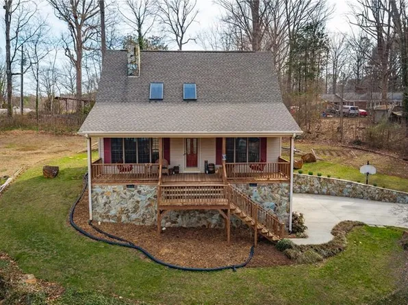 901 Tanglewood Drive Ext, Siler City, NC 27344