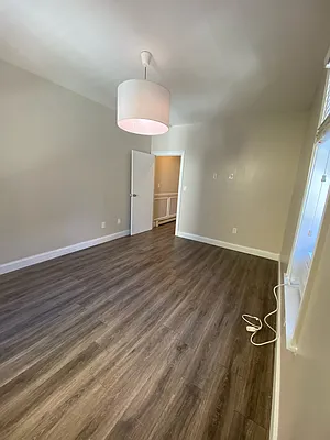 Rented by Compass | media 19