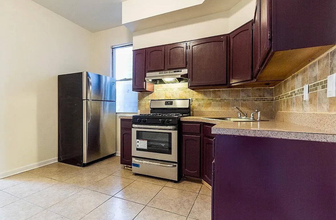 2 bed, $2,000 — Photo 1