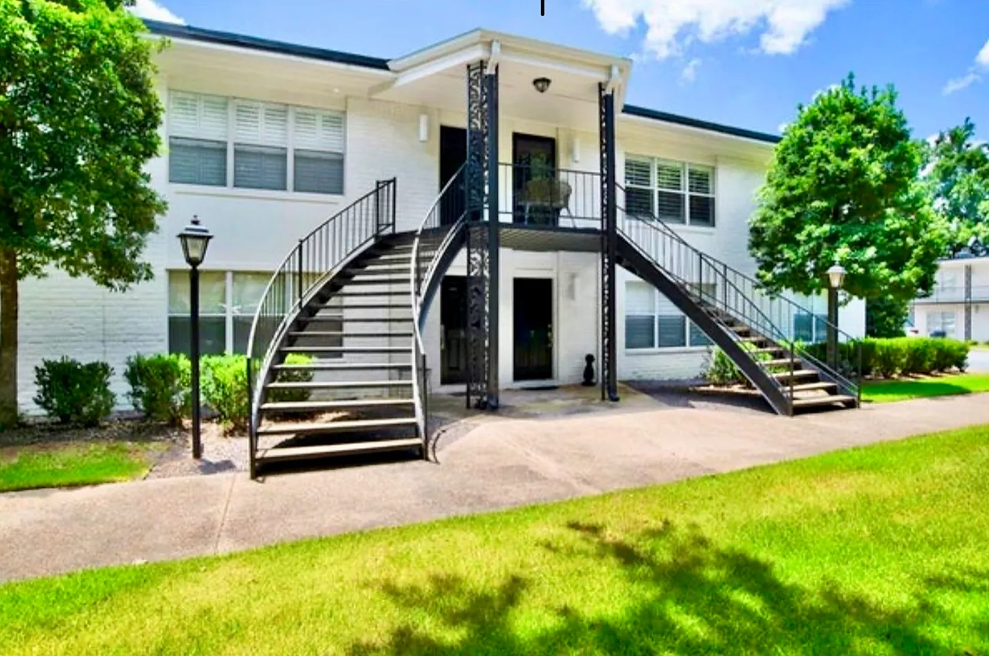 2 bed, 1800 sqft, $1,600 — Photo 2