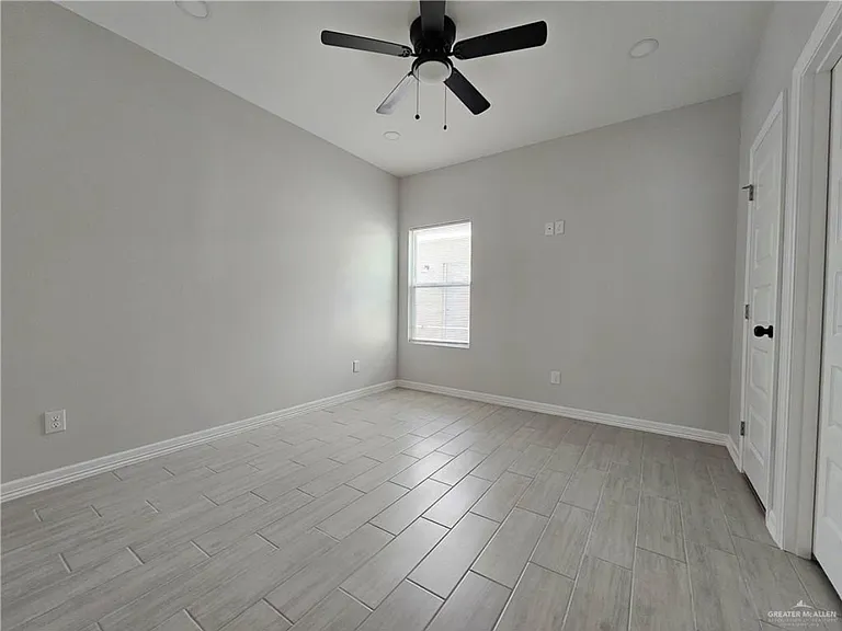 1019 N Woodson Ave #2 — Photo 8
