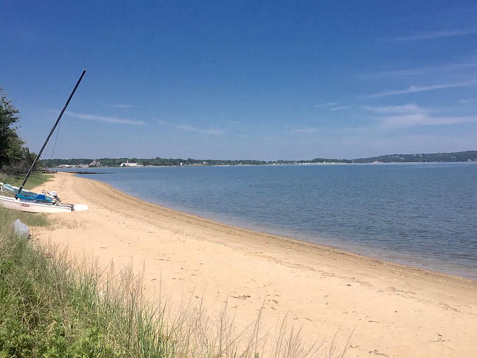 1000 Feet of Private Beach
