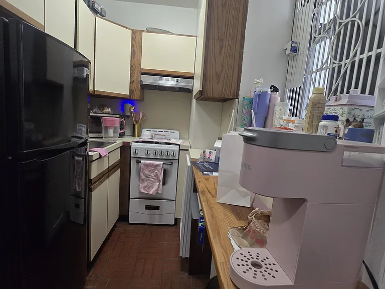 504 W 110th St #1J — Photo 5