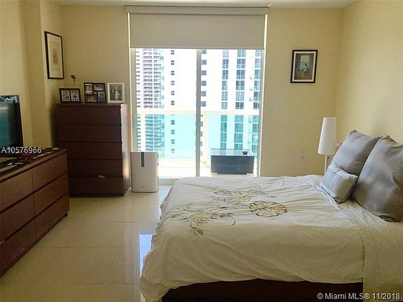 5th image of 1800 N Bayshore Dr APT 2512