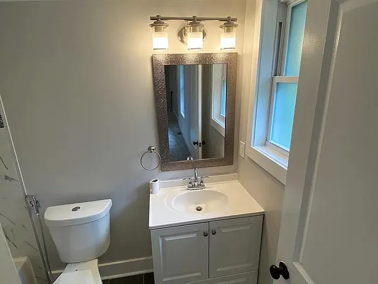 5806 Field Pl NE — Photo 16